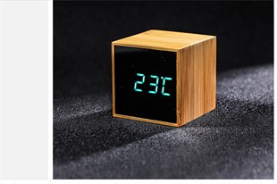 VOX - Minimalist Bambu Dijital Saat 6x6x6 cm (Desk-58)